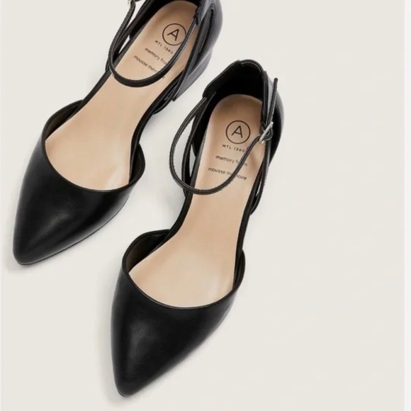 6W - Wide-Width Block Heel Shoe With Ankle Strap - Addition Elle - Picture 2 of 5